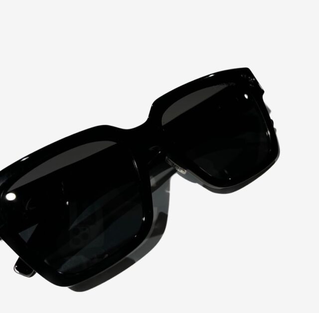 DIOR

@dior 

・CD Diamond D frame sunglasses

_ _ _ _ _ _ _ _ _ _ _ _ _ _ _ _ _ _ _ _ 

Online Shop Link: @anshar._.japan

ANSHAR
石川県金沢市竪町89
TEL: 076-201-8539
Open: 11:00 - 20:00 (水曜定休日)