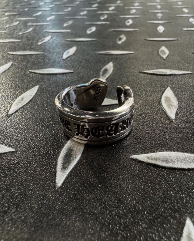 CHROME HEARTS
・
・
・
・
 Large SCROLL LABEL Ring
size 16号
・
・
・
Available in store.
・
・
・
#金沢 #kanazawa
#chromhearts
#クロムハーツ