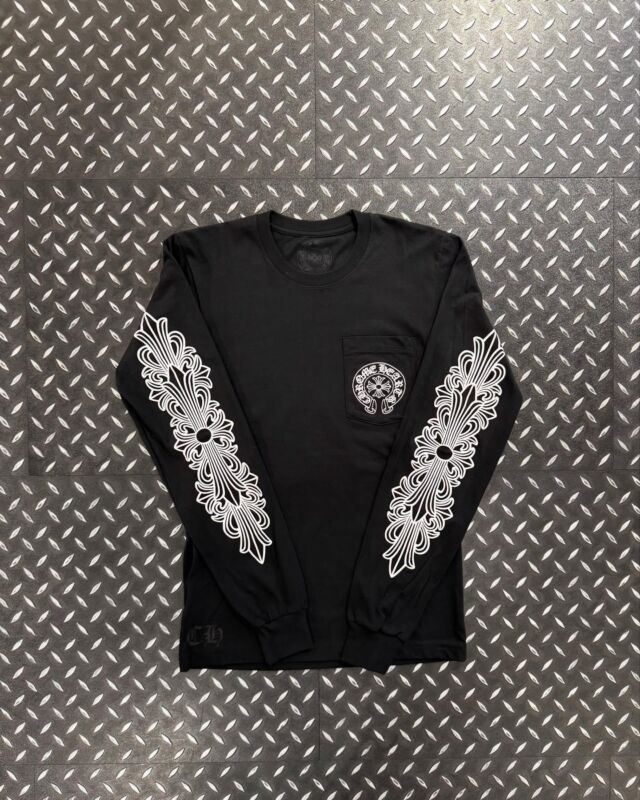 CHROME HEARTS
・
・
・
・
Las Vegas Limited  L/S TEE Black
size S
・
・
・
Available in store.
・
・
・
#金沢 #kanazawa
#chromhearts
#クロムハーツ
