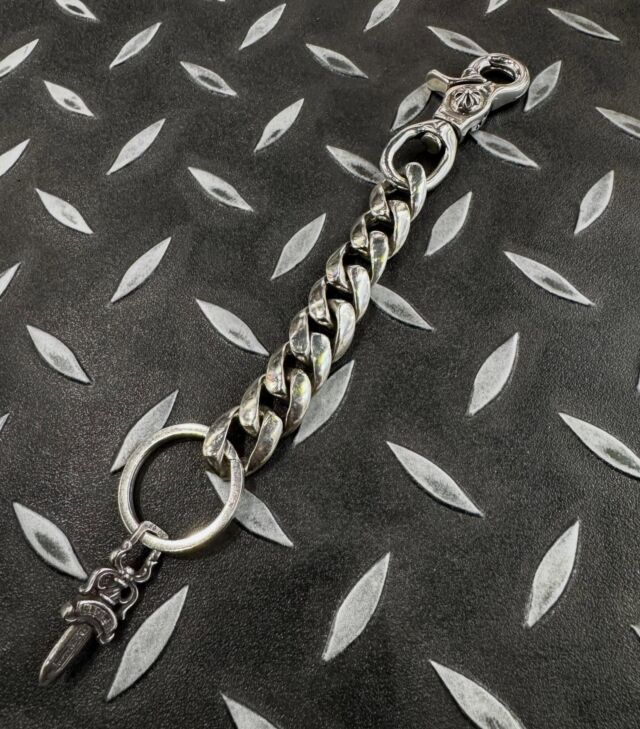 CHROME HEARTS
・
・
・
・
CLP CHN CLASSIC-L
・
・
・
Available in store.
・
・
・
#金沢 #kanazawa
#chromhearts
#クロムハーツ