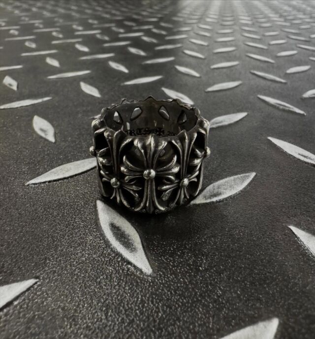 CHROME HEARTS
・
・
・
・
CEMETERY Cross Ring
・
・
・
・
・
・
#金沢 #kanazawa
#chromhearts
#クロムハーツ